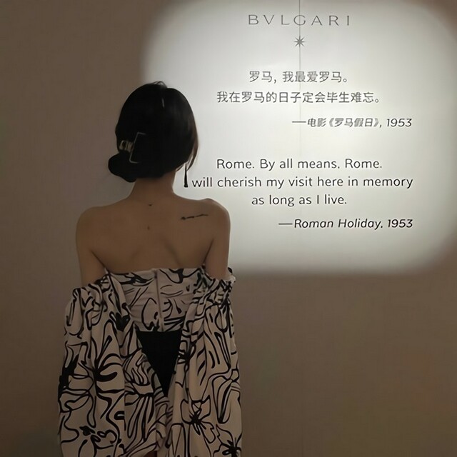 石家庄字母圈主页新视觉 潮流图片点亮个性空间(字母动态朋友圈背景图)